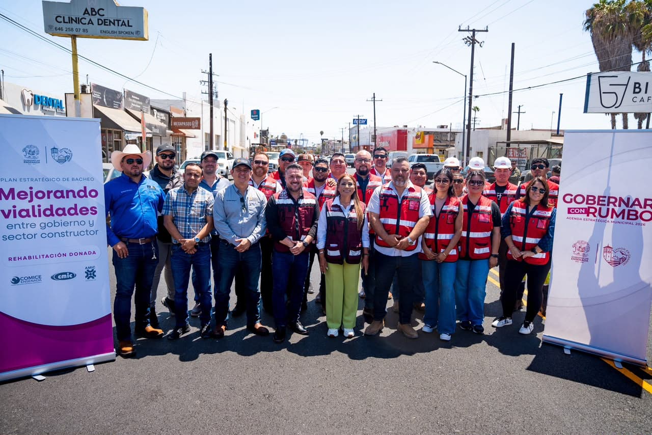 Claudia Agatón entrega la primera calle rehabilitada del Plan Estratégico de Bacheo: avenida Riveroll entre calles Quinta y Sexta