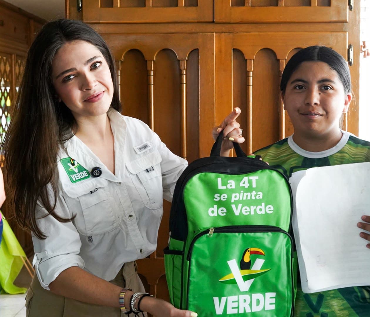 Beneficia PVEM a familias de Ensenada previo al inicio del ciclo escolar