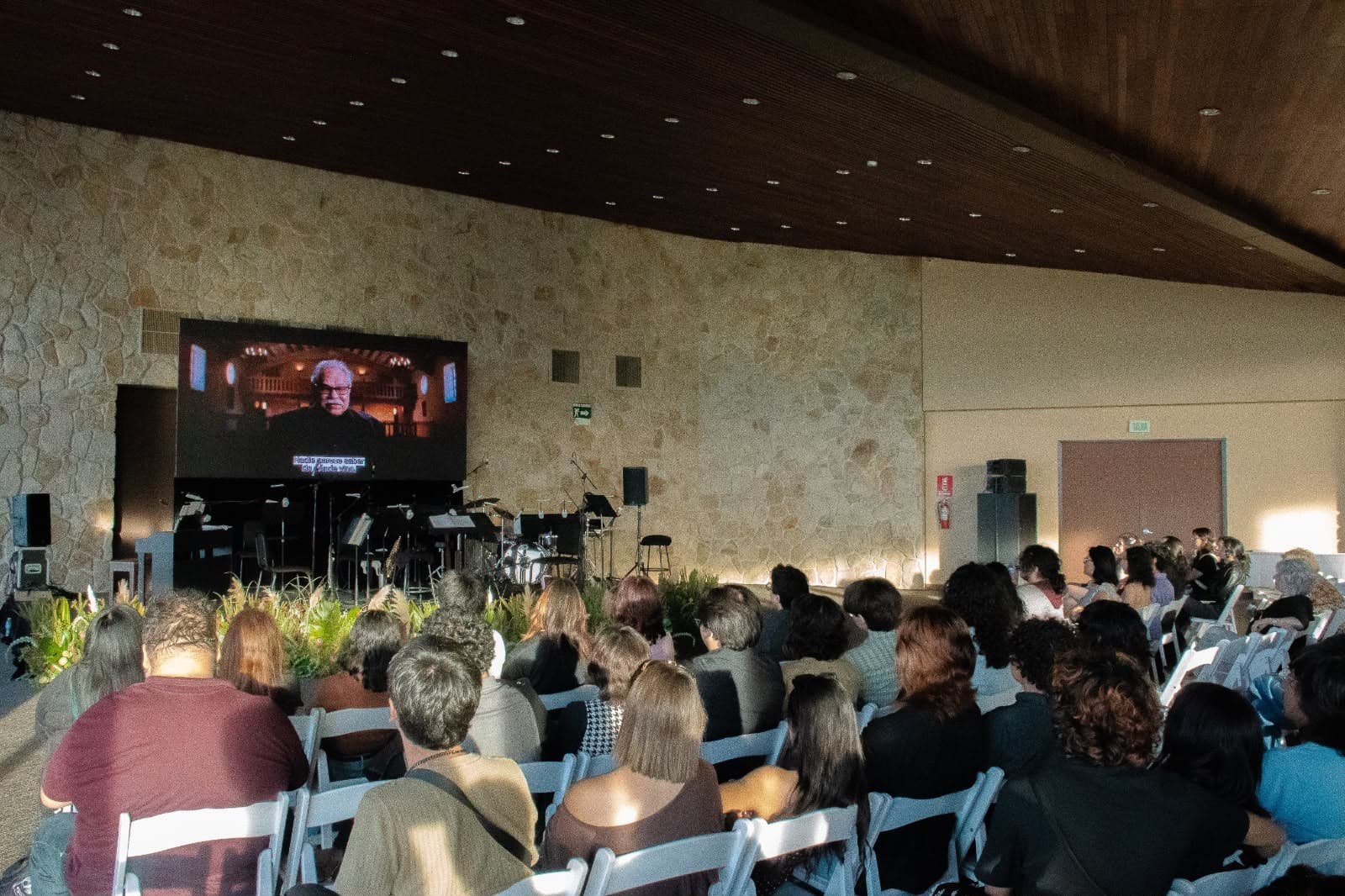 Rinde Festival Internacional de Cine del Valle de Guadalupe homenaje a Luis Valdez