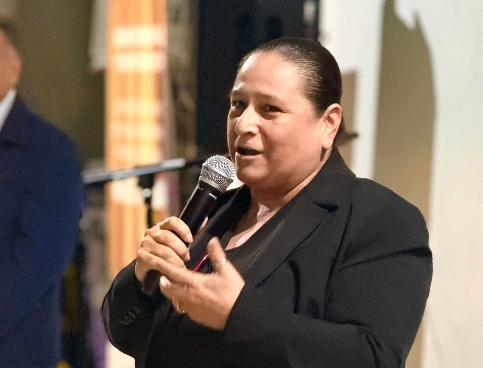 Machismo y políticas conservadoras han generado que el pueblo rechace al PAN, advierte Rosina del Villar