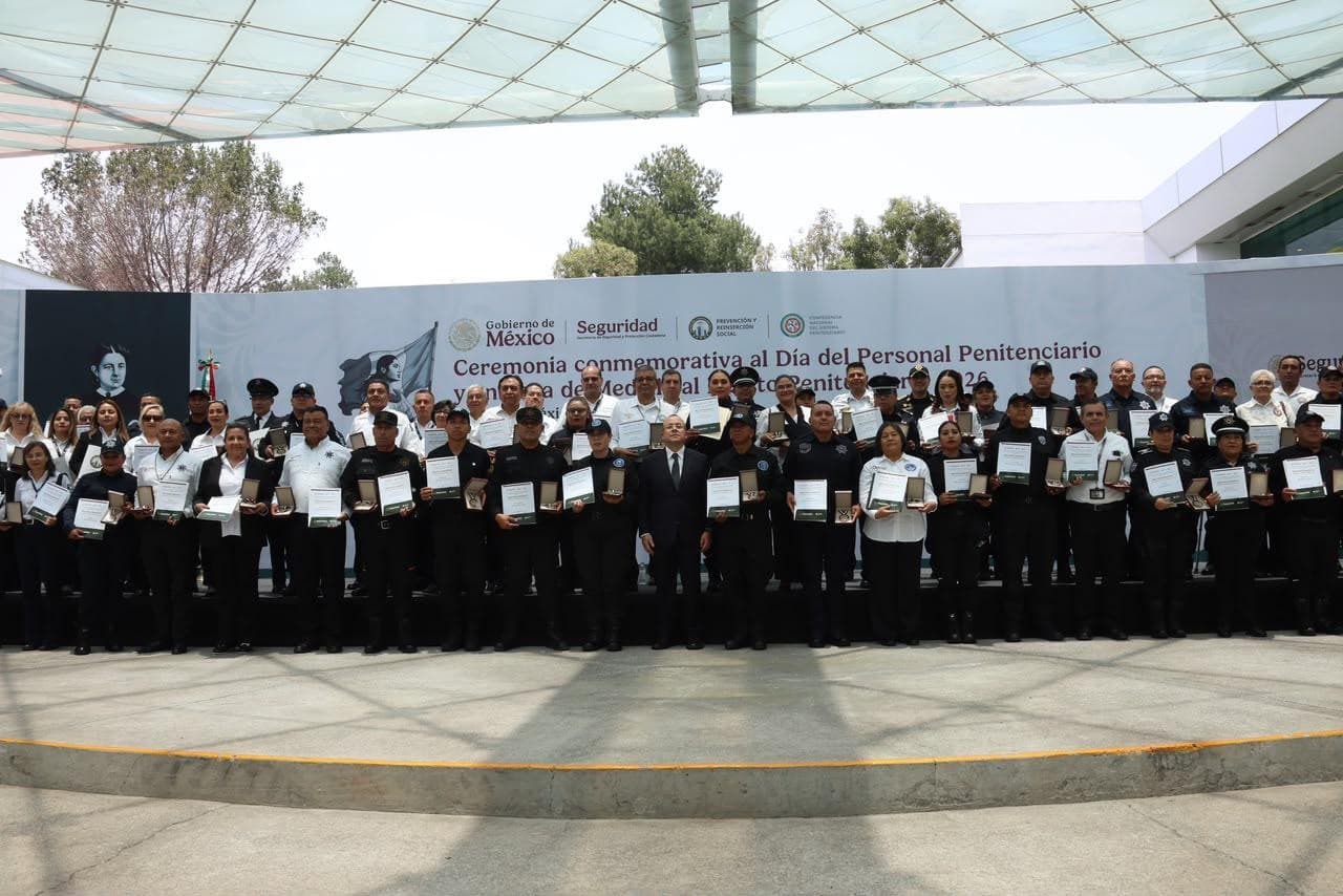 Galardona la Conferencia Nacional del Sistema Penitenciario a dos agentes de Baja California con la Medalla al Mérito Penitenciario 2026