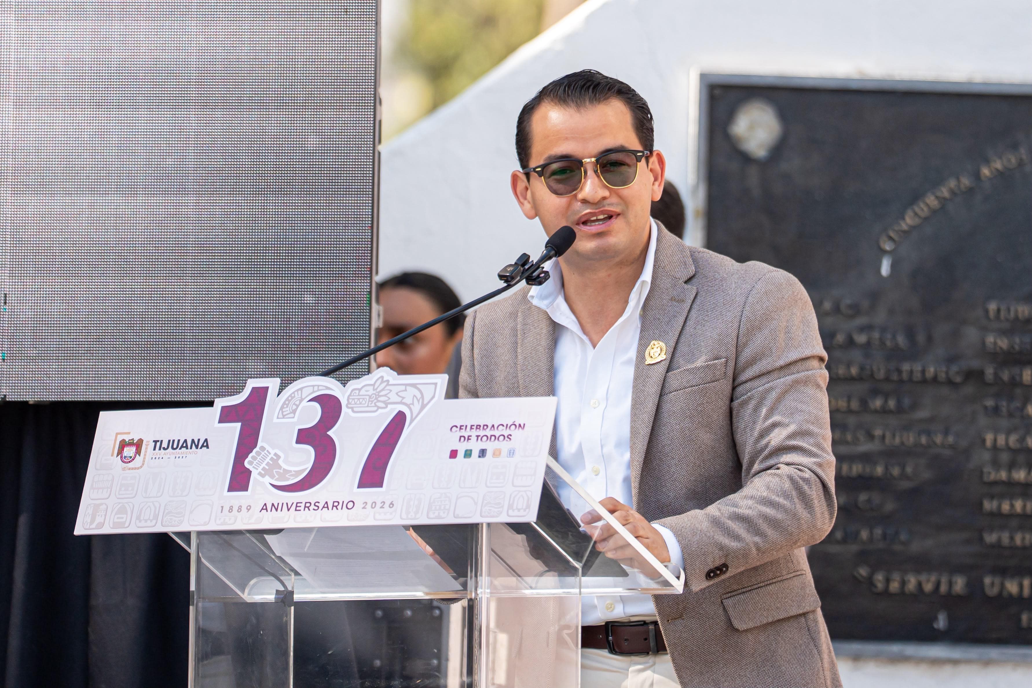 Tijuana conmemora 137 años de su fundación con ceremonia oficial en la Torre de Agua Caliente