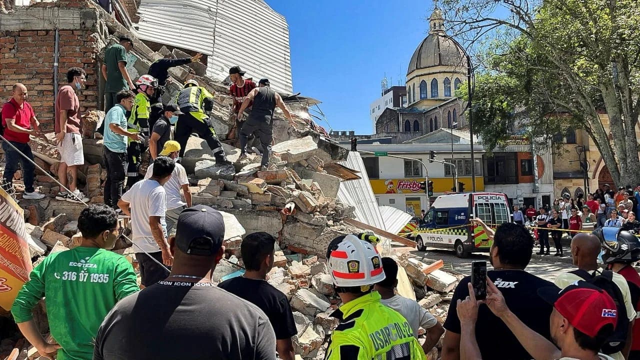 Terremoto de magnitud 7.4 golpea Colombia; reportan muertos y edificios colapsados