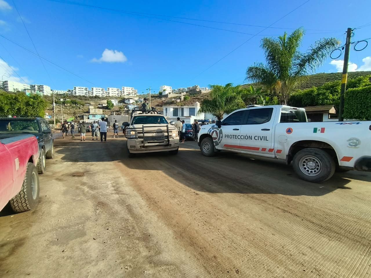 Protección Civil atiende inundaciones en colonias de Ensenada tras lluvias