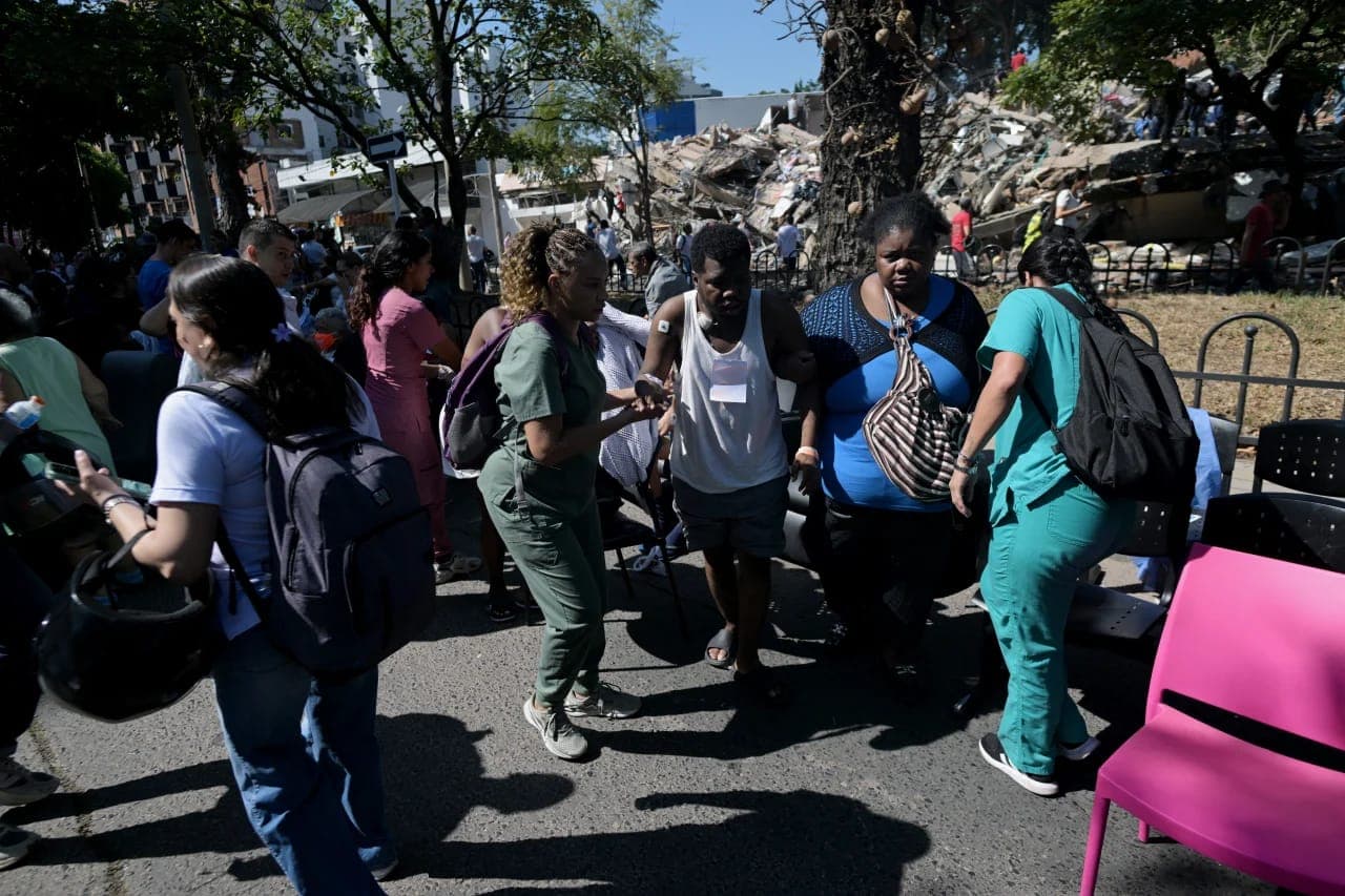 Terremoto de magnitud 7.4 golpea Colombia; reportan muertos y edificios colapsados