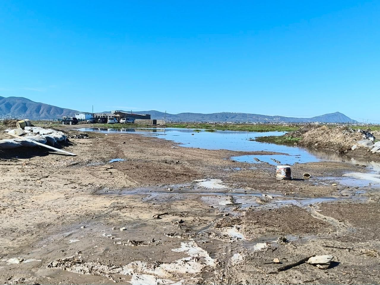 Zona inundada en El Salitral por aumento del nivel del mar