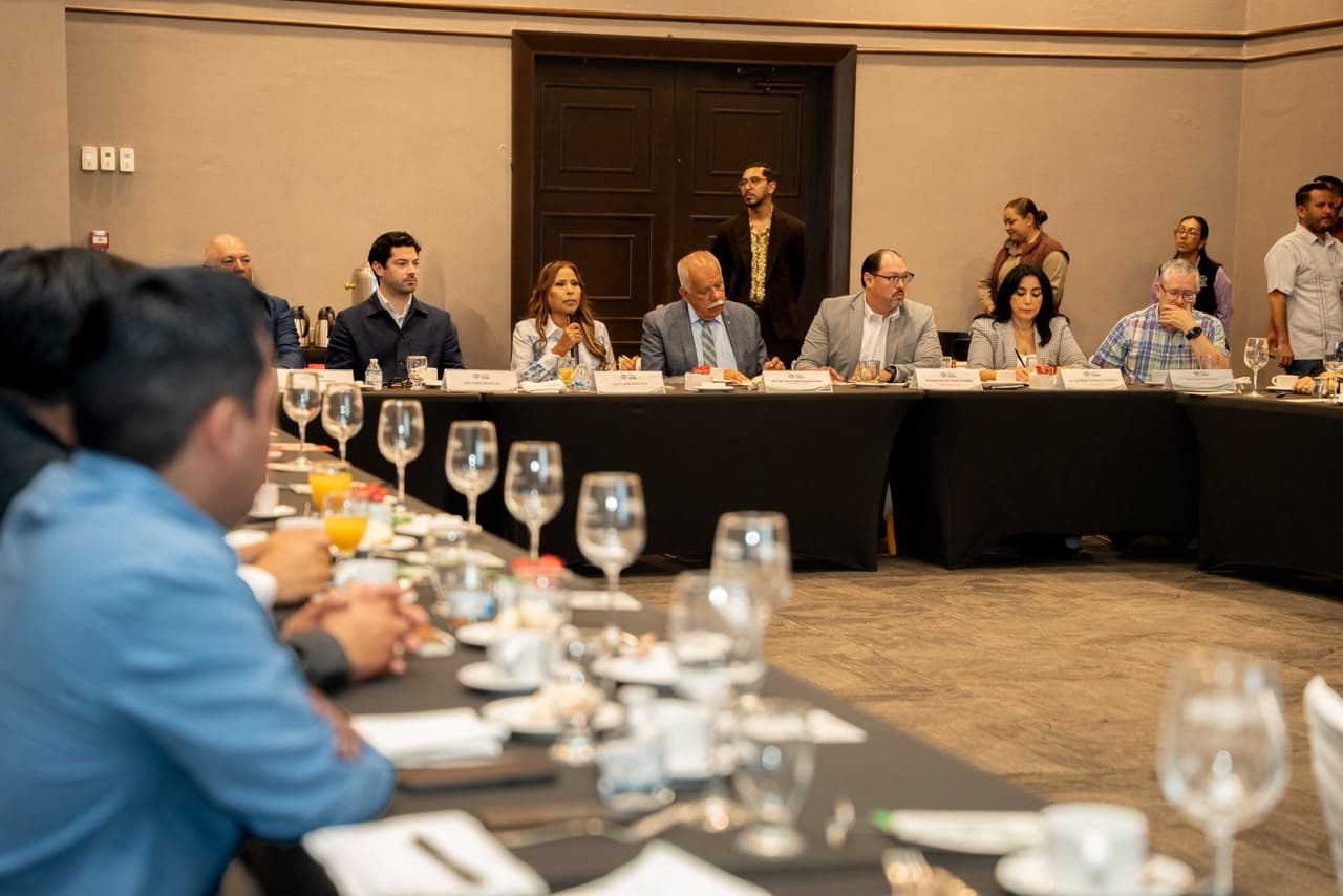 Gobierno de Ensenada y CCEE instalan mesa permanente para destrabar proyectos estratégicos